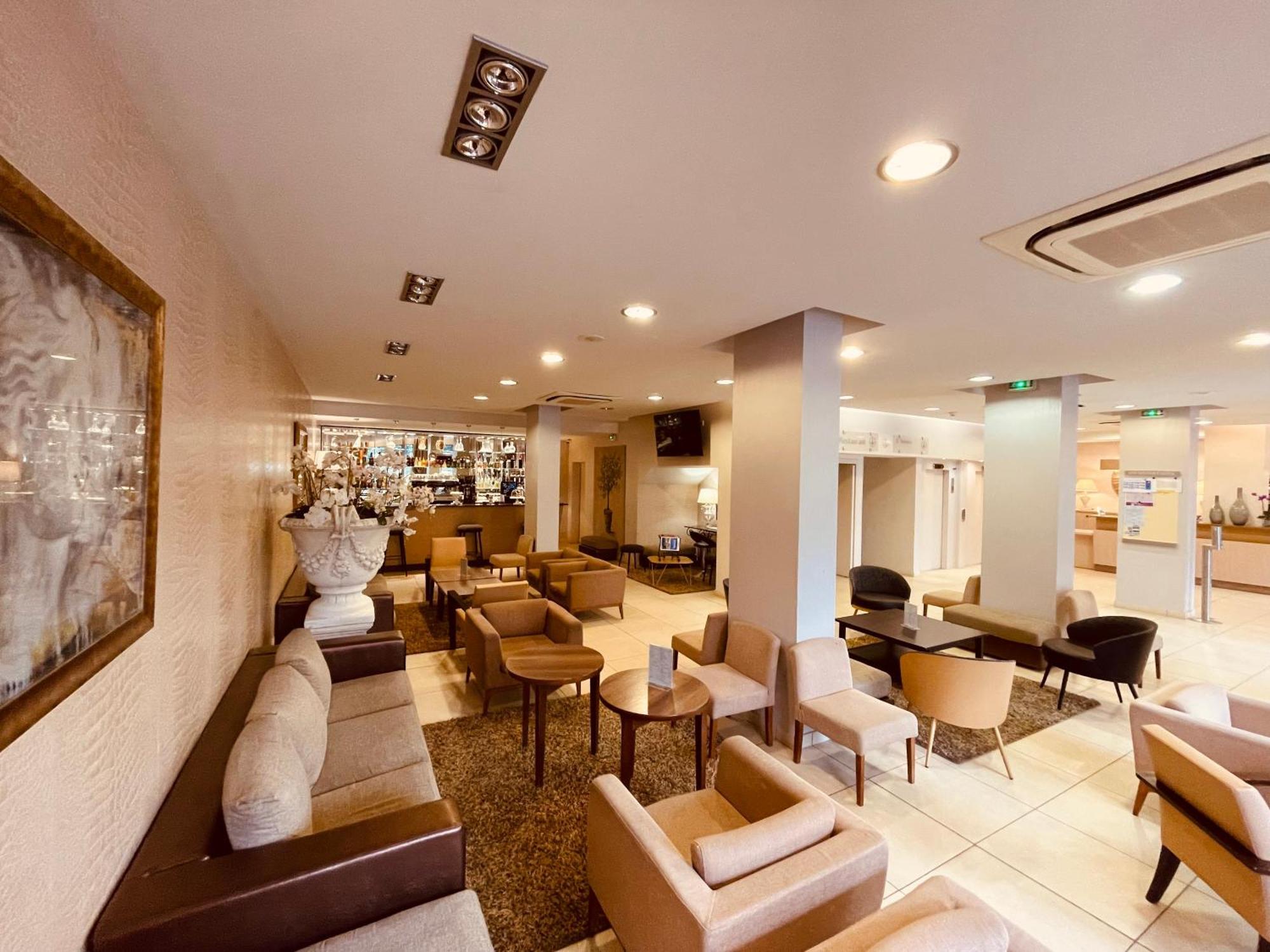 Miramont Hotel